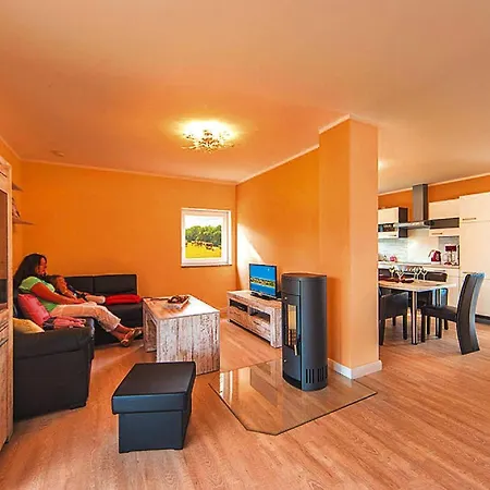 Semi-detached Hyggelig, *