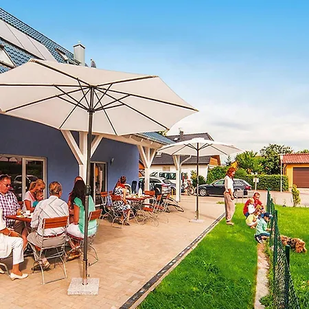 Сasa de vacaciones Doppelhaushaelfte In Am Oberuckersee *