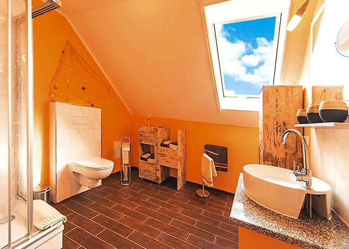 Doppelhaushaelfte In Am Oberuckersee Casa de Férias *