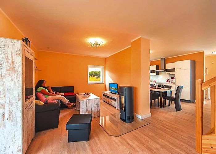 Doppelhaushaelfte In Am Oberuckersee *