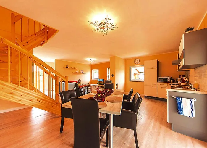 Doppelhaushaelfte In Am Oberuckersee Feriehus