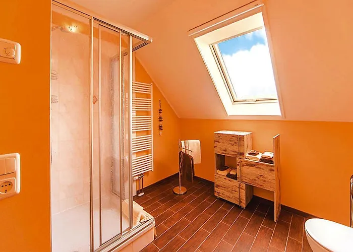 Doppelhaushaelfte In Am Oberuckersee Casa de Férias *