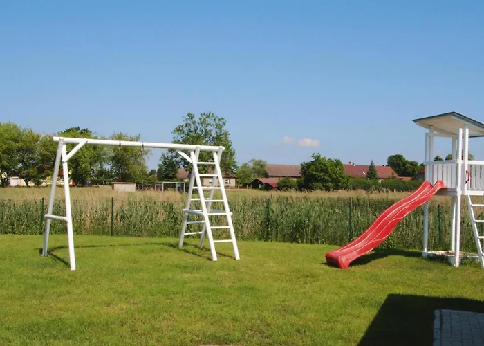 Doppelhaushaelfte In Am Oberuckersee *