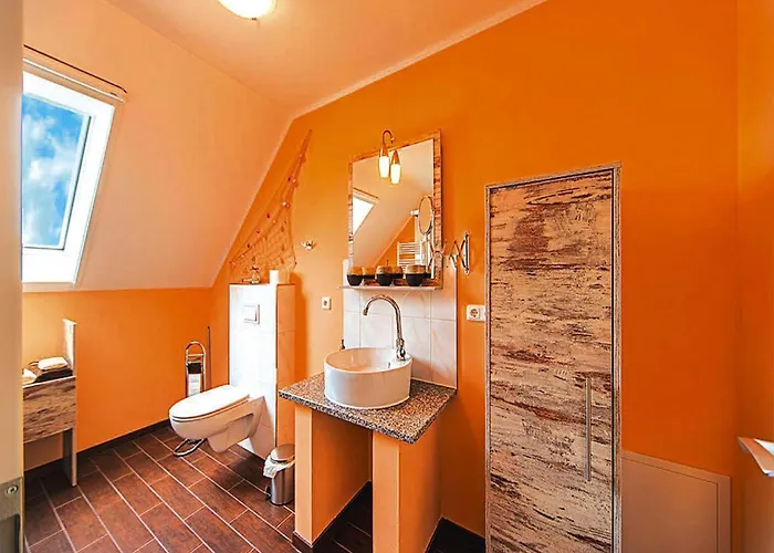 Doppelhaushaelfte In Am Oberuckersee Casa de Férias *